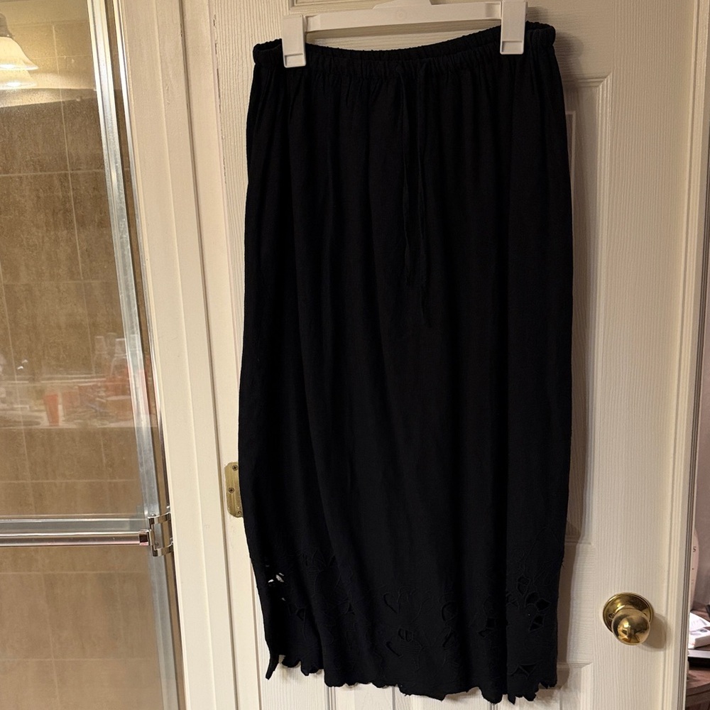 Universal Thread Black Maxi Skirt